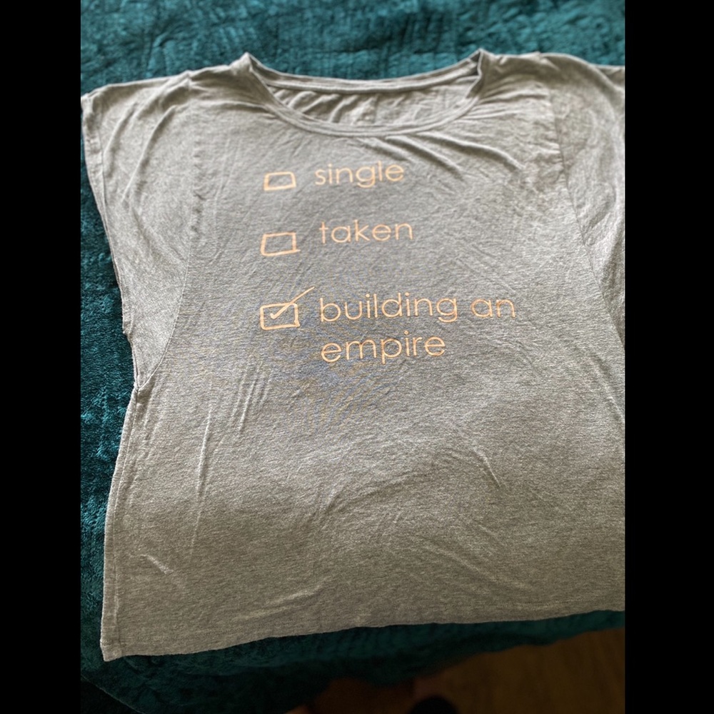 Aerie tee